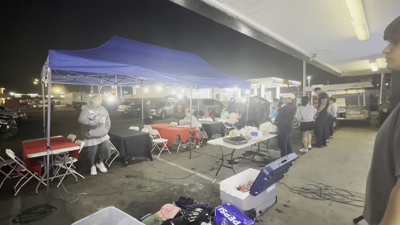 Thanksgiving outreach setup