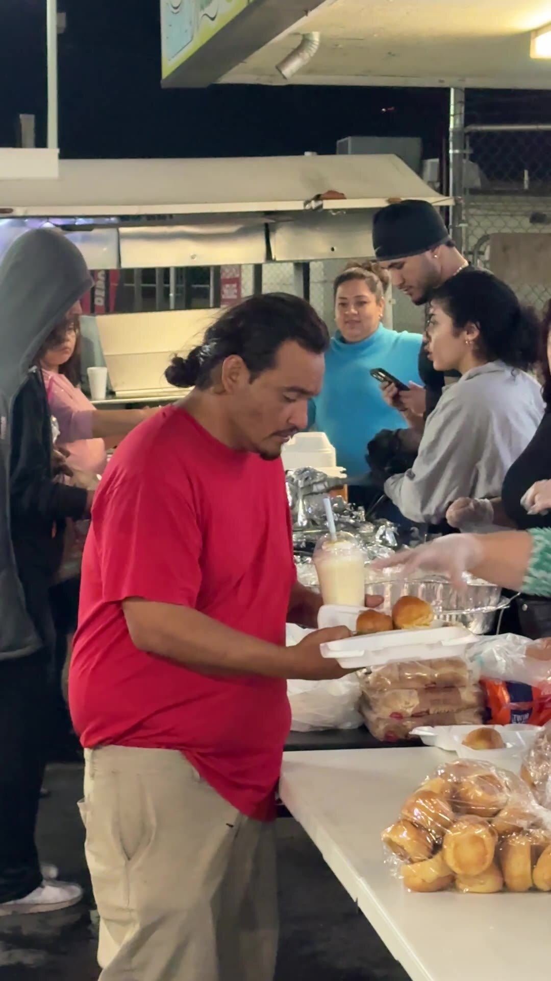 Volunteers serving Thanksgiving meals